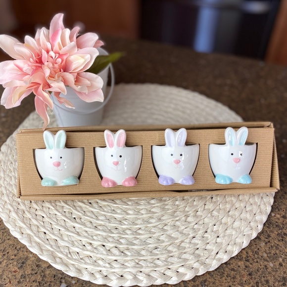 Arlington Designs Other - NEW 🐣🐰 Easter Bunny Egg Cup / Holders - SET of 4
